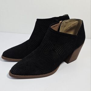 NWOT Lucky Brand Black Suede Block Heel Zeshia Bootie Ankle Boot Women's Size 9M